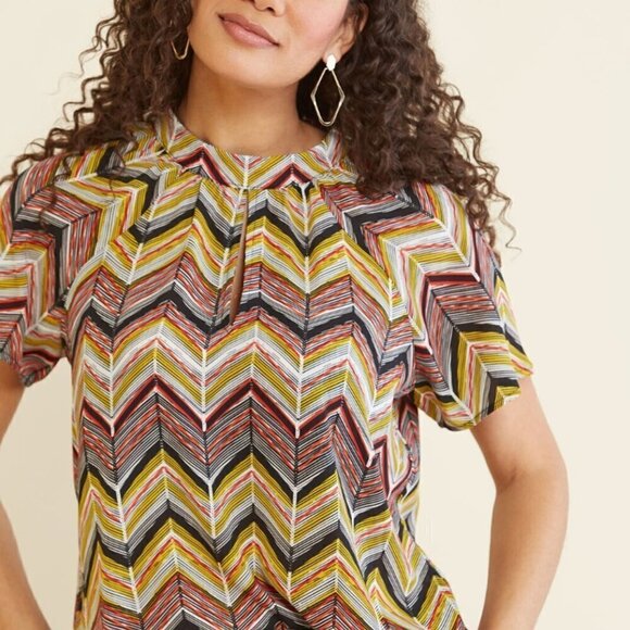 Evereve Peyton Jensen, Size M, "Cindy", Short Sleeved Chevron Pattern Top, EUC - Picture 9 of 9